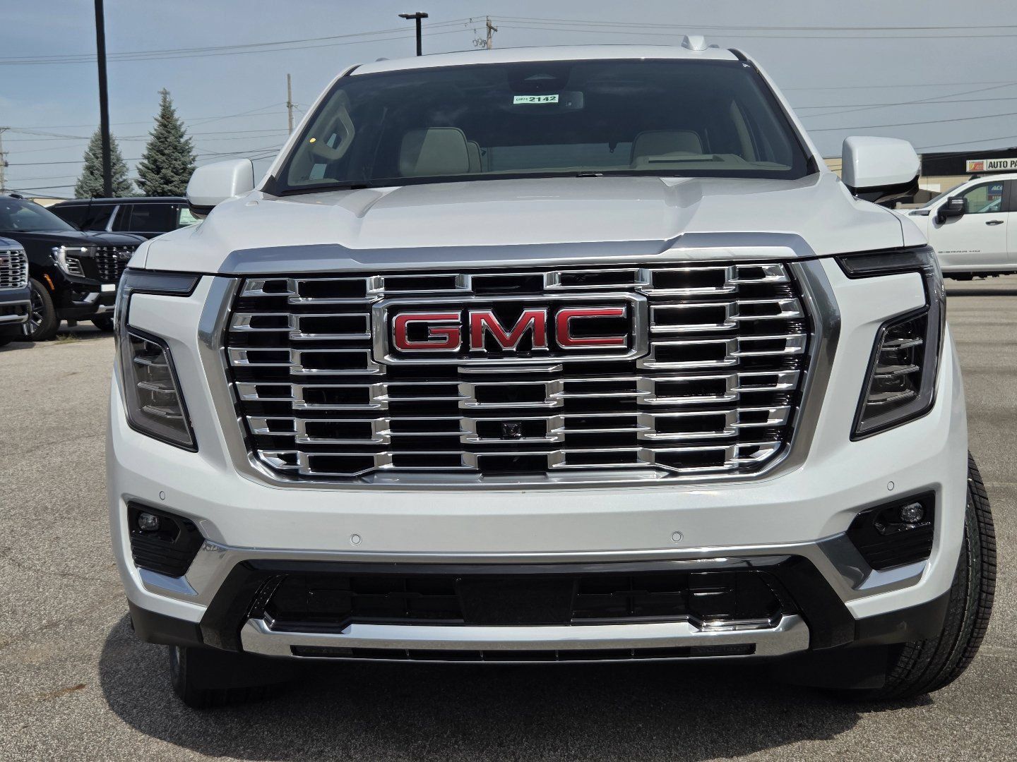 New 2026 GMC Yukon Denali w/ Sun & Power Step Package AWD/4WD image 15