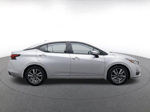Used 2025 Nissan Versa SV FWD image 14