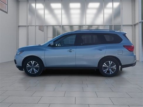 Certified 2020 Nissan Pathfinder SL image 5