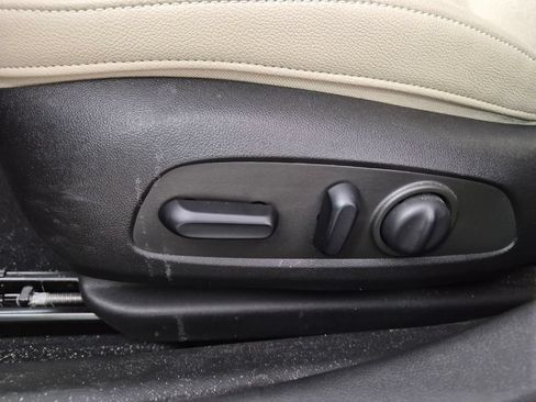 Used 2019 Buick Regal Essence w/ Sights and Sounds Package FWD image 22