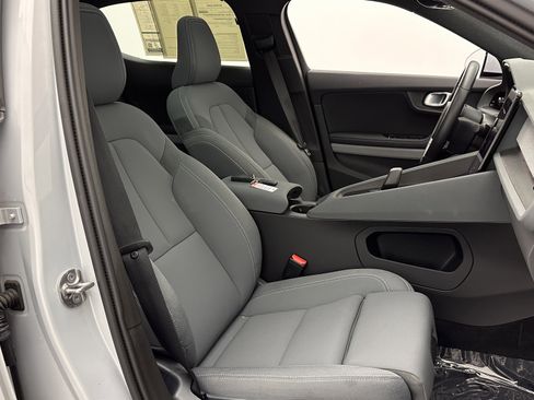 Used 2022 Polestar Polestar 2 w/ Plus Package image 35