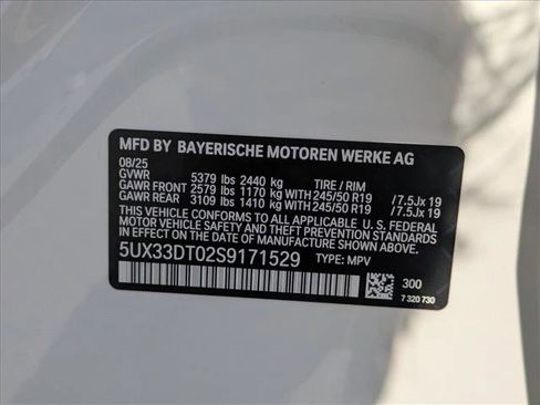 Used 2025 BMW X4 xDrive30i w/ Premium Package image 19