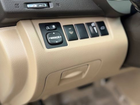 Used 2010 Toyota Highlander Limited AWD/4WD image 13