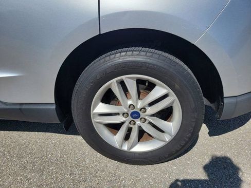 Used 2017 Ford Edge SEL w/ Equipment Group 201A FWD image 9