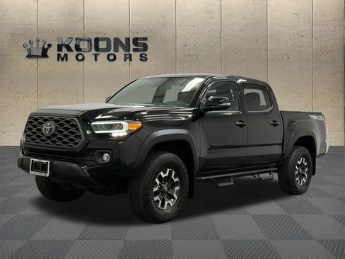 Used 2022 Toyota Tacoma TRD Off-Road image 1