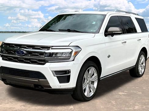 Used 2023 Ford Expedition King Ranch AWD/4WD image 4
