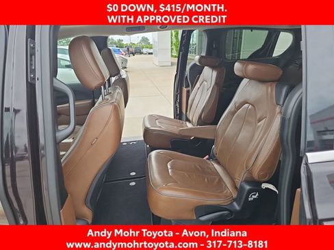 Used 2018 Chrysler Pacifica Limited w/ Advanced Safetytec Group FWD image 28