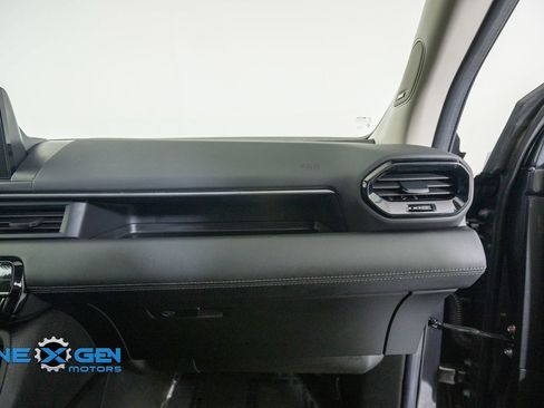 Used 2025 Honda Pilot Touring image 42