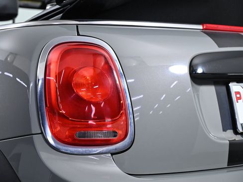 Used 2017 MINI Cooper Convertible image 7