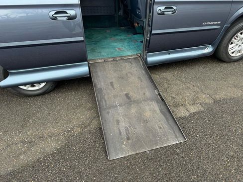 Used 2001 Dodge Grand Caravan Sport image 31