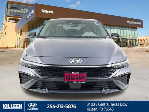 New 2026 Hyundai Elantra SEL Sport Premium FWD image 2