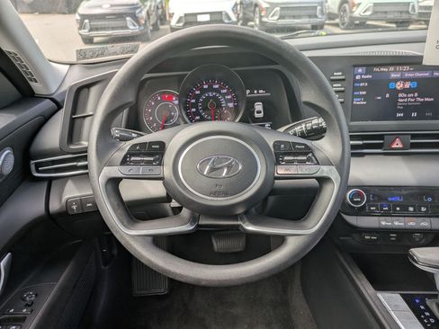 Certified 2023 Hyundai Elantra SEL FWD image 12