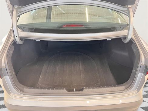 Used 2025 Kia K4 LXS image 7