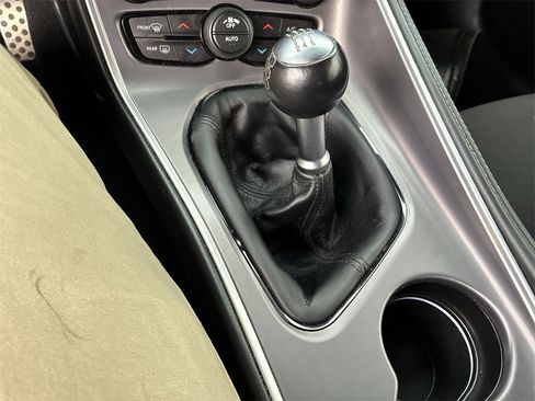 Used 2022 Dodge Challenger R/T w/ Shaker Package image 18