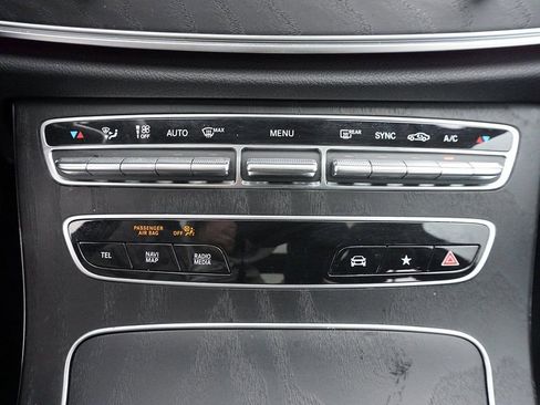 Used 2022 Mercedes-Benz E 450 4MATIC Sedan image 57