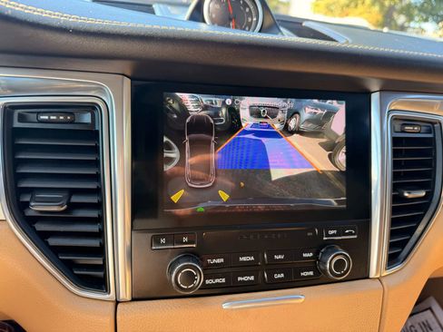 Used 2017 Porsche Macan GTS image 34