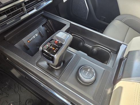 New 2026 GMC Hummer EV SUV image 19