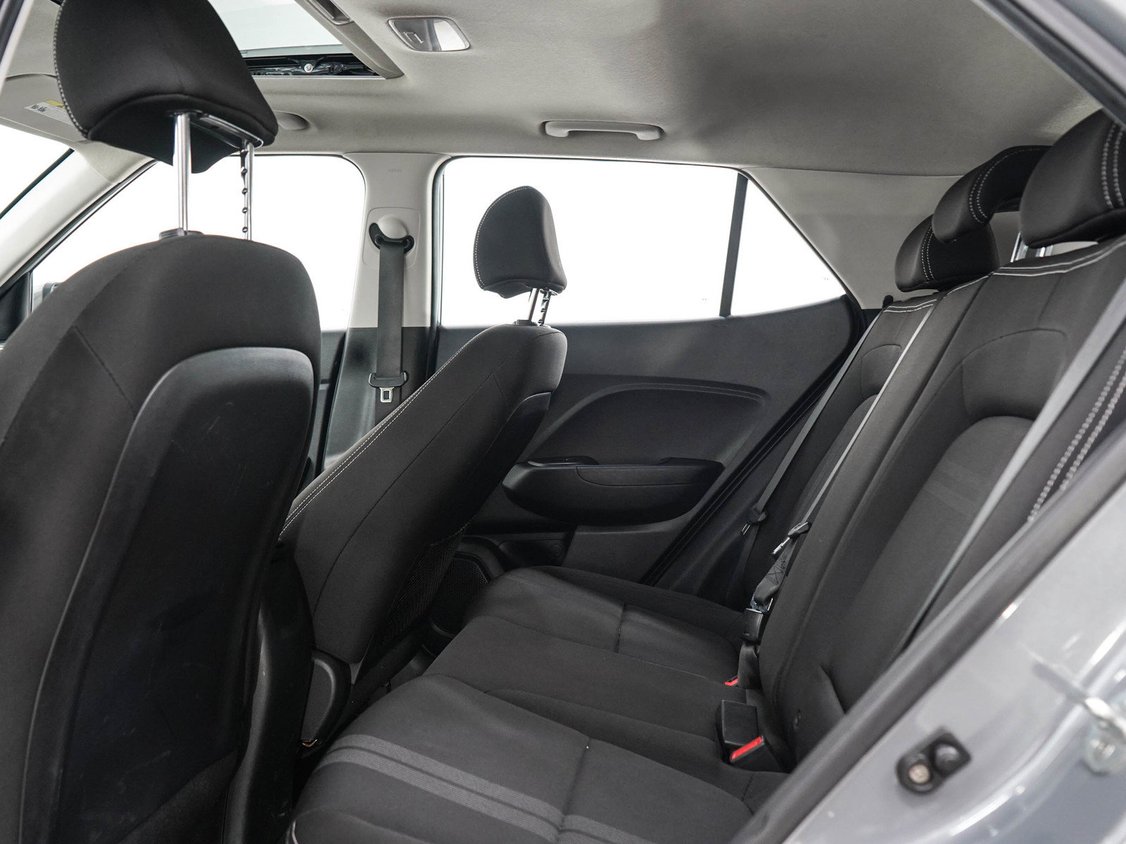 Used 2021 Hyundai Venue SEL w/ Premium Package FWD image 14