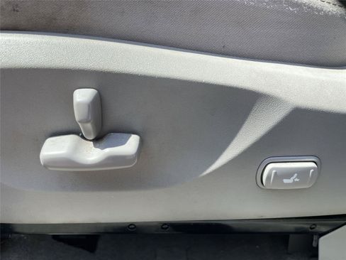 Used 2010 Subaru Forester 2.5X Premium w/ Popular Equipment Group 1A AWD/4WD image 11