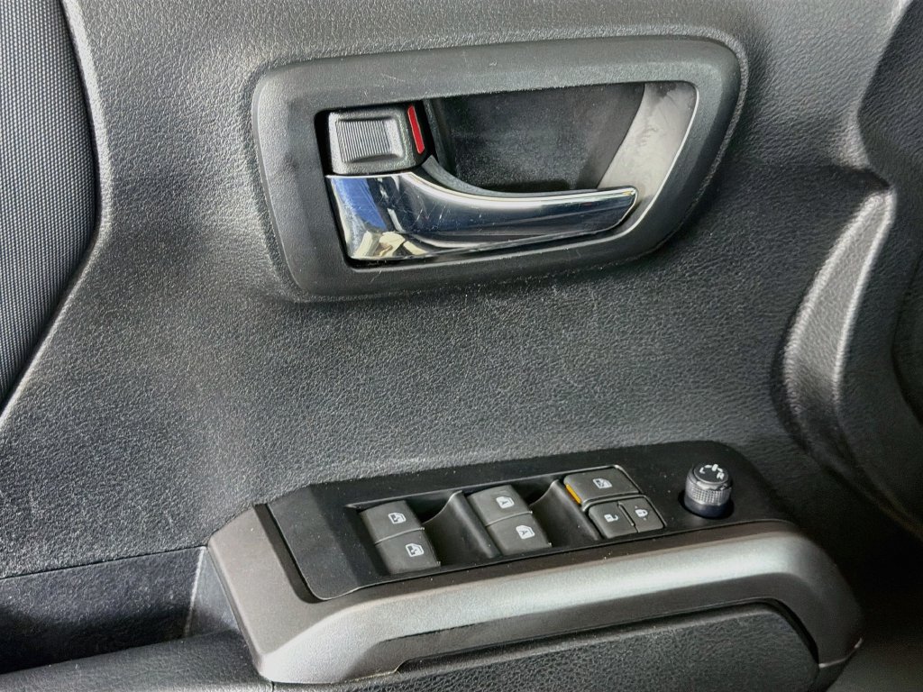 Used 2022 Toyota Tacoma TRD Pro AWD/4WD image 18