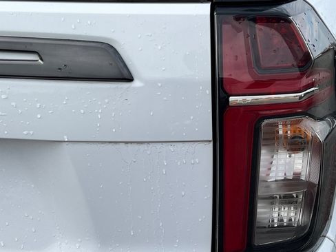 Used 2022 Chevrolet Suburban Z71 image 49