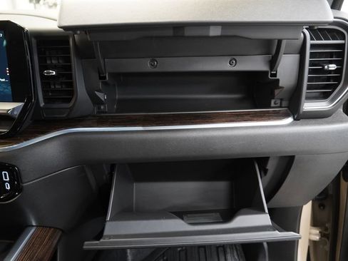 Used 2022 GMC Sierra 1500 Elevation image 38