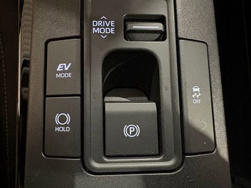 Used 2024 Toyota Prius Limited AWD/4WD image 23
