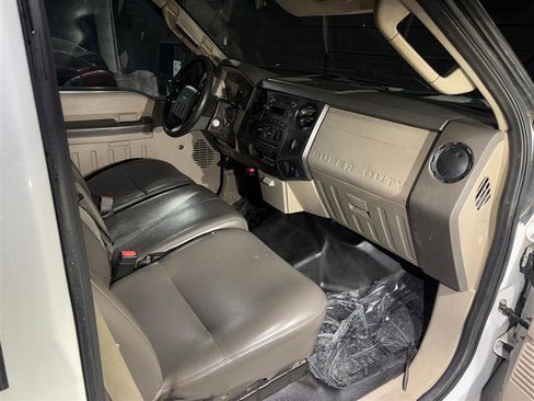 Used 2009 Ford F350 XL image 11