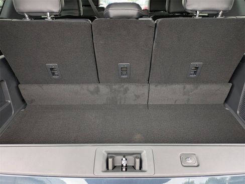 New 2025 Ford Expedition Platinum image 33