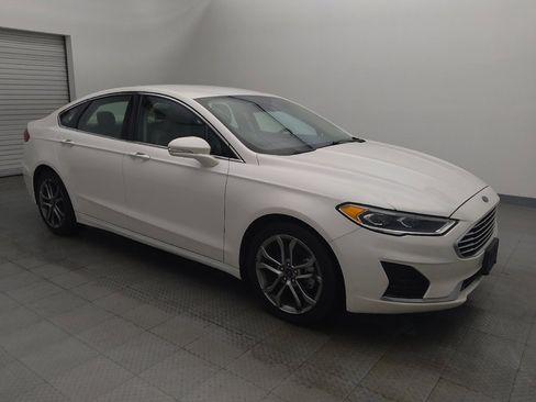 Used 2019 Ford Fusion SEL image 11