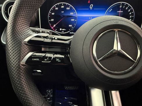 Certified 2025 Mercedes-Benz GLC 350e 4MATIC image 13