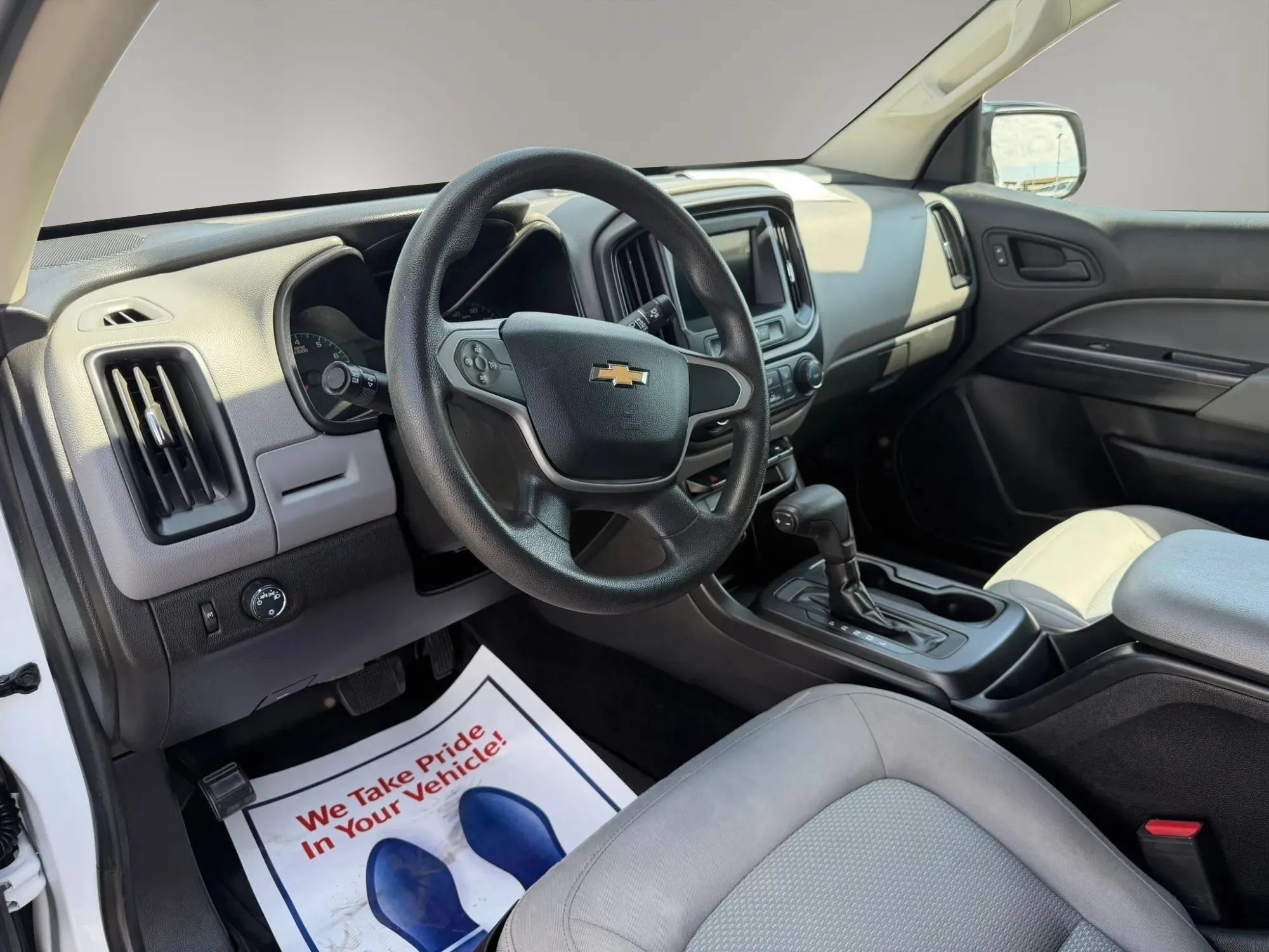 Used 2019 Chevrolet Colorado W/T w/ WT Convenience Package RWD image 16