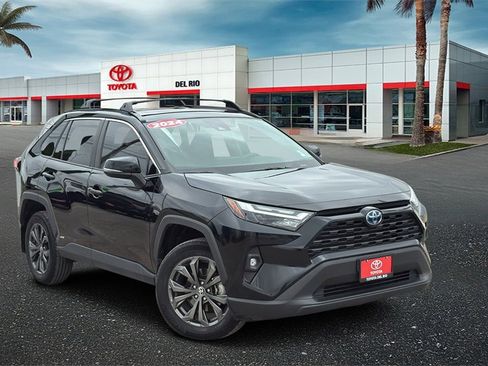 Used 2024 Toyota RAV4 XLE Premium image 1