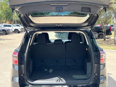 Used 2017 Ford Escape S FWD image 22