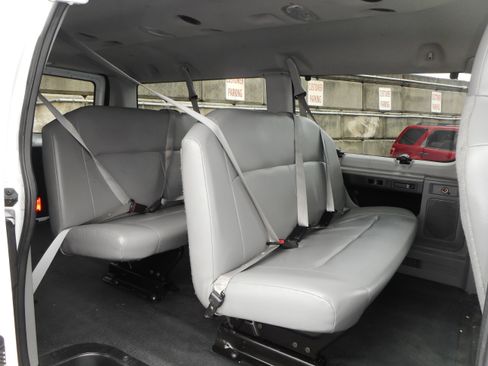 Used 2011 Ford E-150 and Econoline 150 Wagon w/ PWR Windows & Locks Group RWD image 16