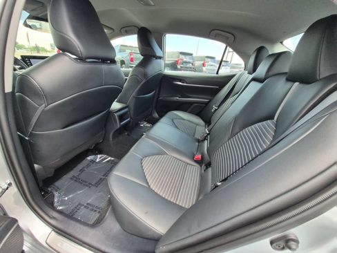 Used 2024 Toyota Camry SE FWD image 31