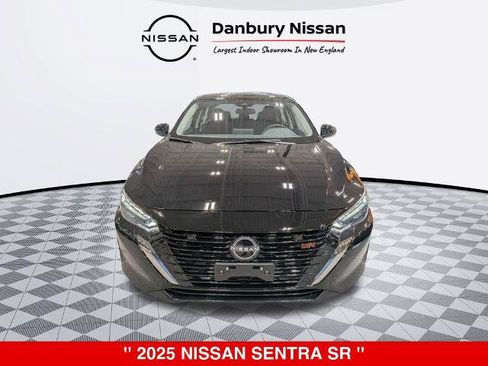Certified 2025 Nissan Sentra SR FWD image 9