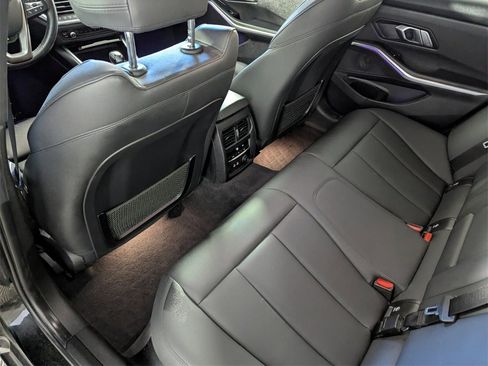 Used 2019 BMW 330i xDrive Sedan w/ Driving Assistance Package image 16
