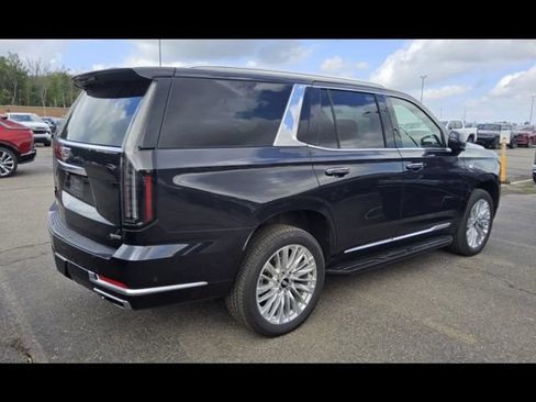 Used 2025 Cadillac Escalade Premium Luxury AWD/4WD image 6