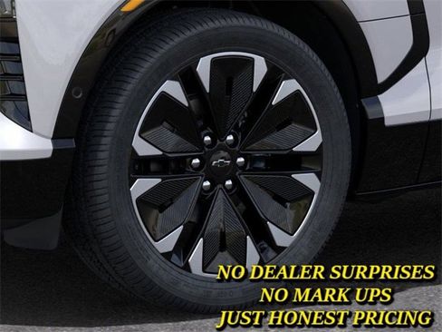 New 2025 Chevrolet Blazer EV RS image 9