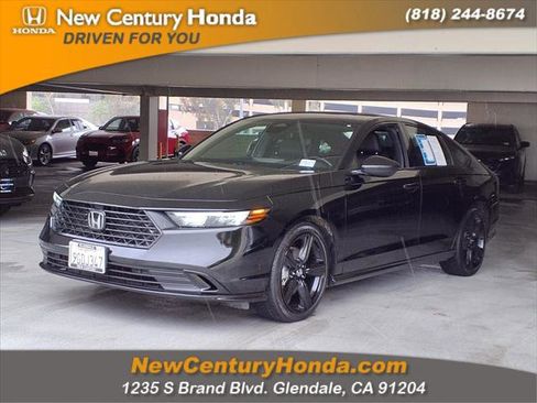 Used 2023 Honda Accord Sport image 1