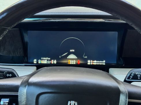 Used 2018 Lincoln Navigator Reserve w/ Technology Package image 29