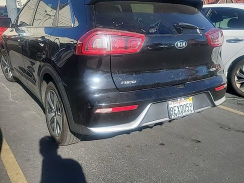 Used 2018 Kia Niro LX image 4