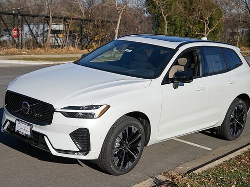 New 2026 Volvo XC60 B5 Plus w/ Protection Package Premier image 5