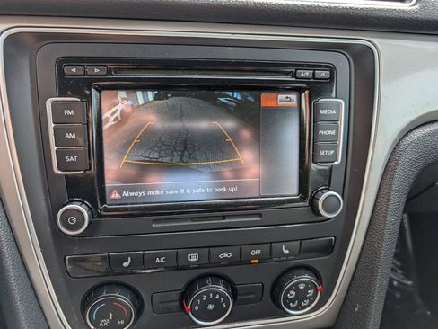 Used 2015 Volkswagen Passat 1.8T Limited Edition image 23