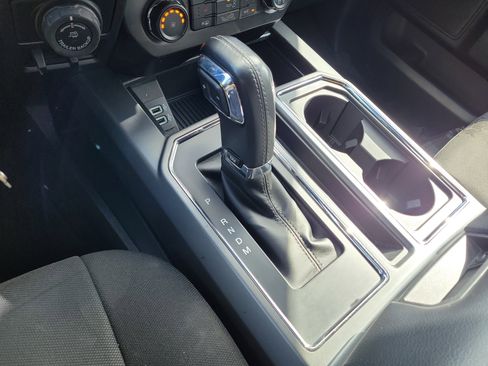 Used 2018 Ford F150 XLT w/ Equipment Group 302A Luxury AWD/4WD image 35