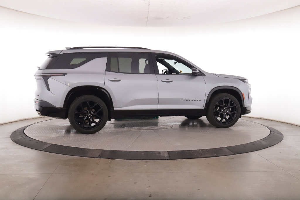 Used 2024 Chevrolet Traverse RS AWD/4WD image 6