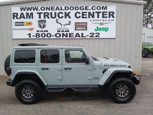 Used 2024 Jeep Wrangler Unlimited Rubicon 392 image 2