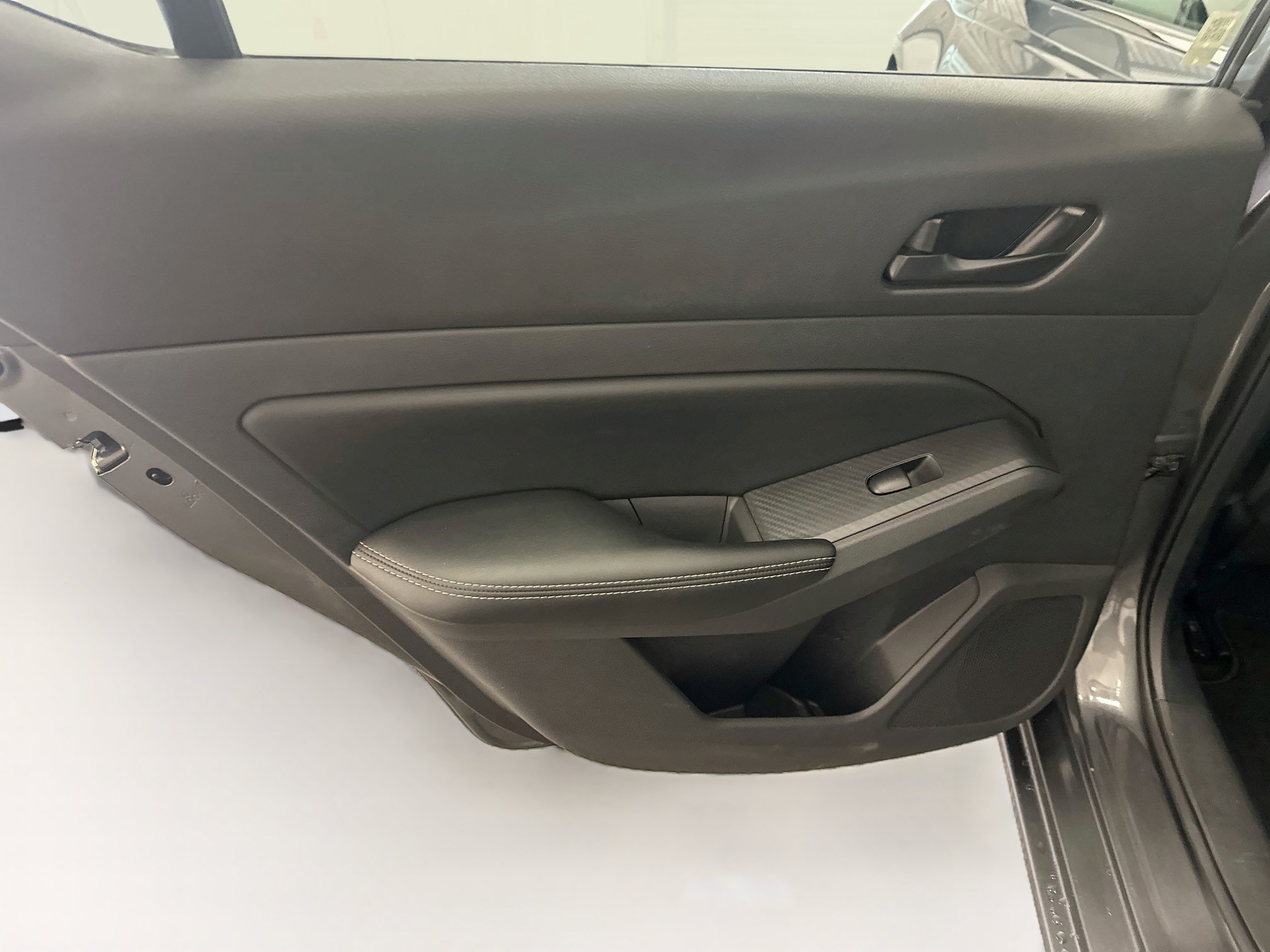 Used 2025 Nissan Altima 2.5 SV FWD image 26