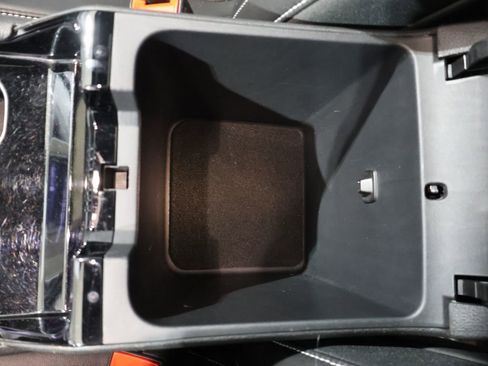 Used 2023 Jeep Grand Cherokee Altitude image 37